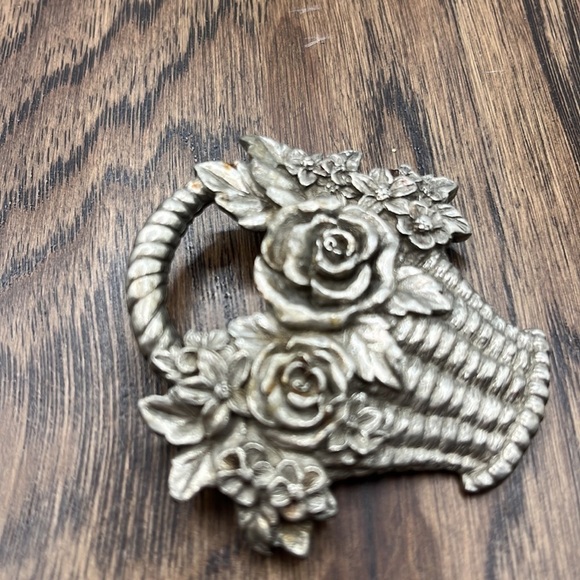 Pewter Beautiful Flower Basket Brooch Signed 1988 Seagull Vintage - Picture 10 of 13